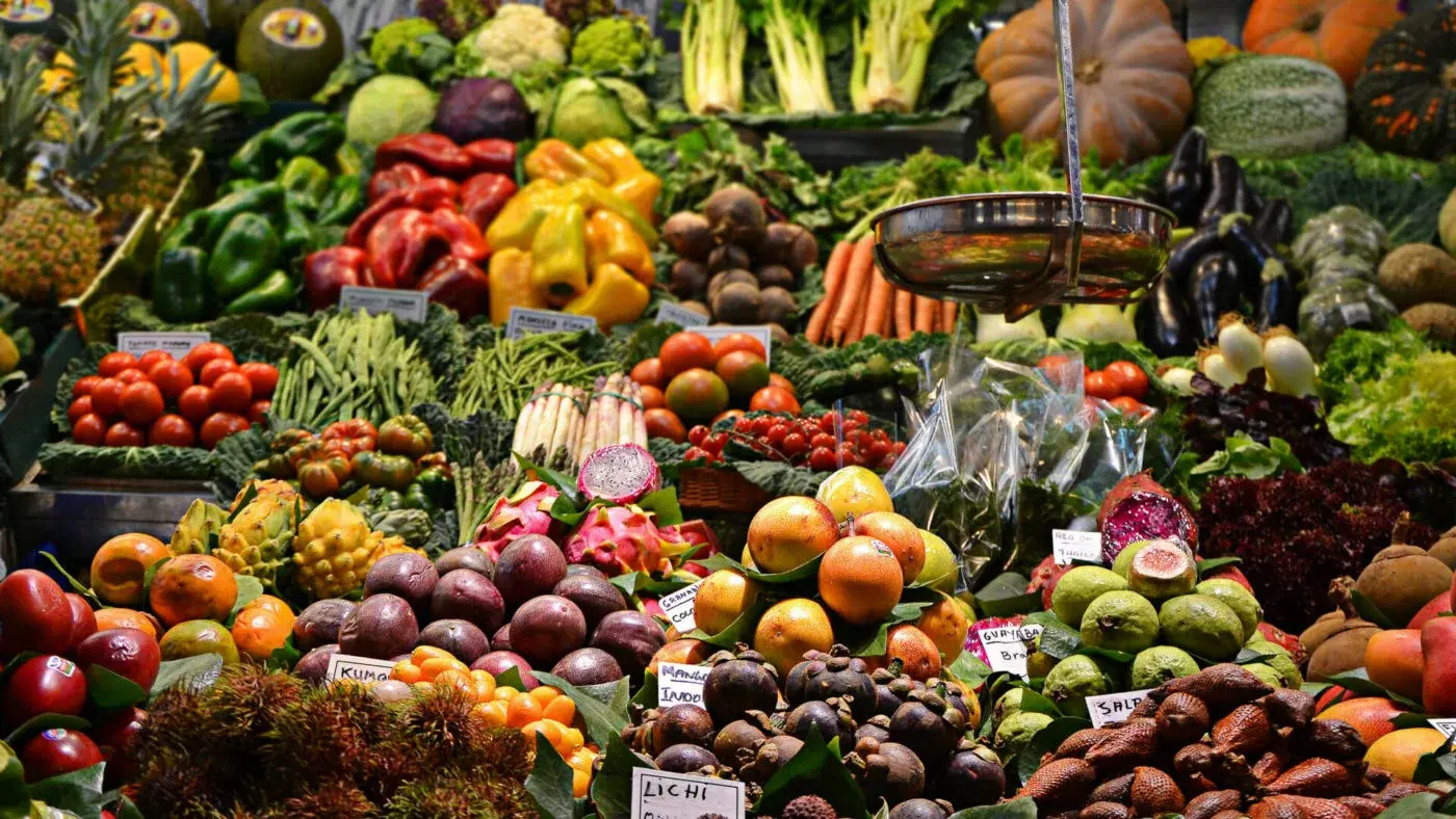 Fresh Indian fruits and vegetables for global agricultural export